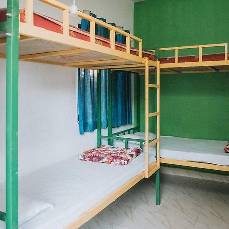 Rasta Mansion Beach Hostel And Rooms 阿姆波尔 外观 照片