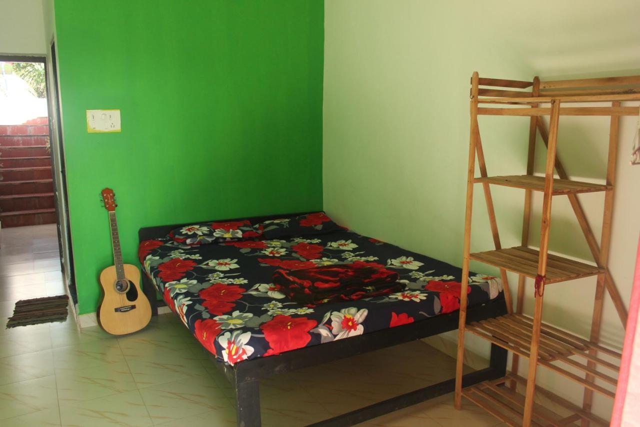 Rasta Mansion Beach Hostel And Rooms 阿姆波尔 外观 照片