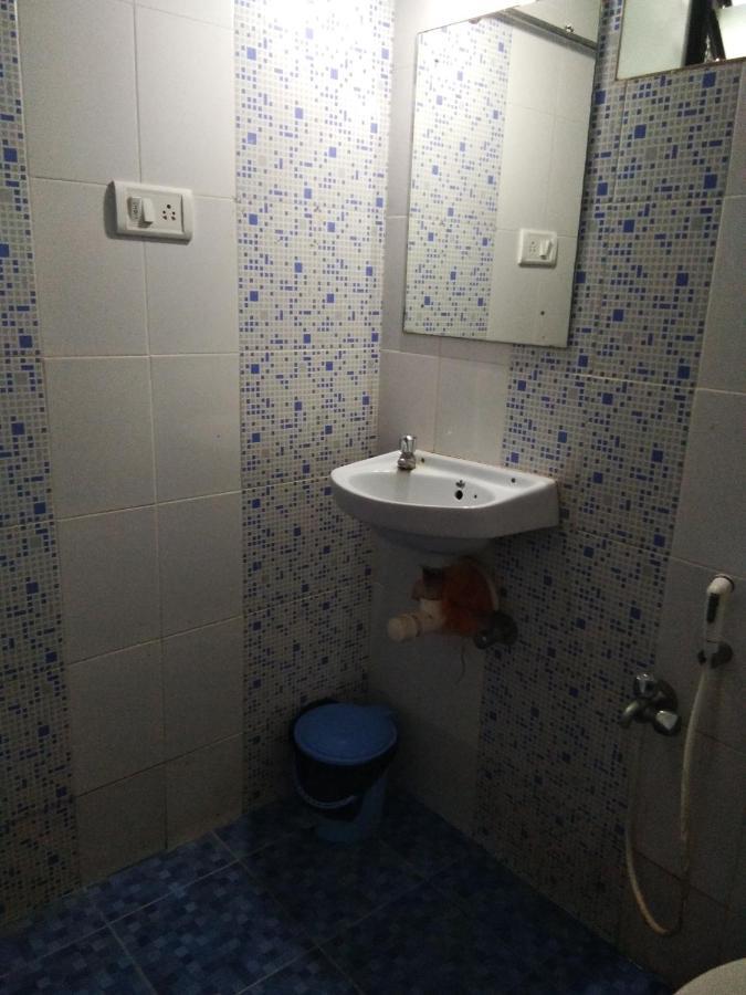 Rasta Mansion Beach Hostel And Rooms 阿姆波尔 外观 照片
