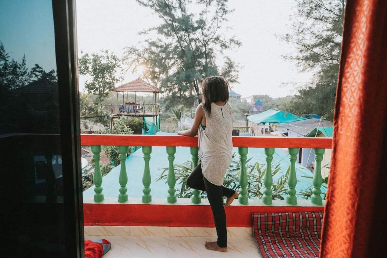 Rasta Mansion Beach Hostel And Rooms 阿姆波尔 外观 照片